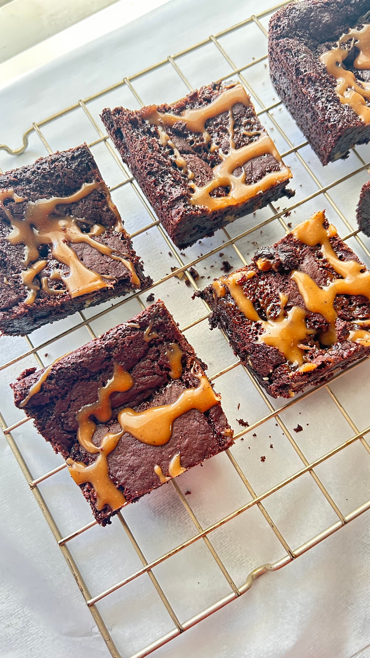 Mr. William – Salted Caramel Walnut Brownie