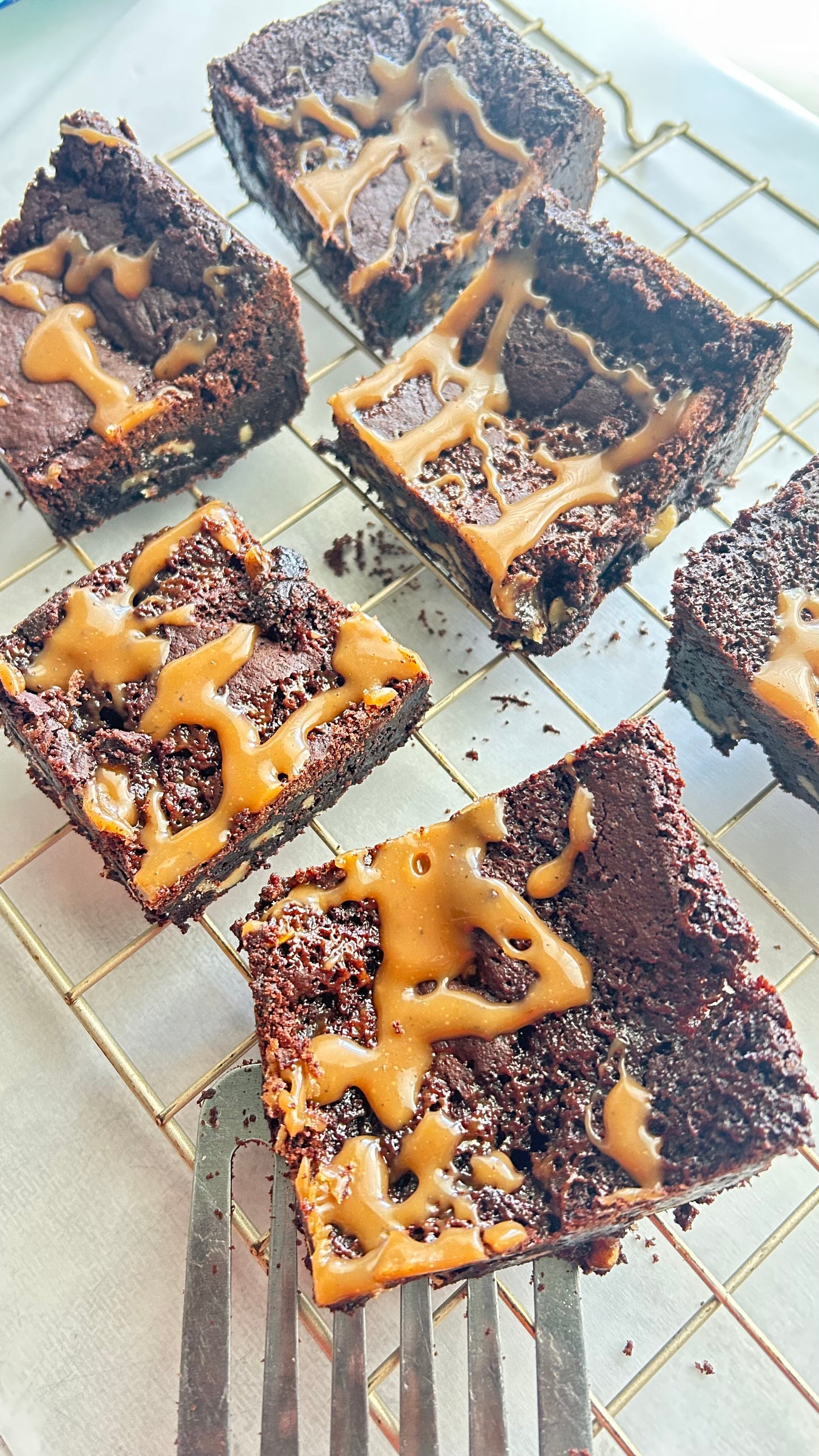 Mr. William – Salted Caramel Walnut Brownie