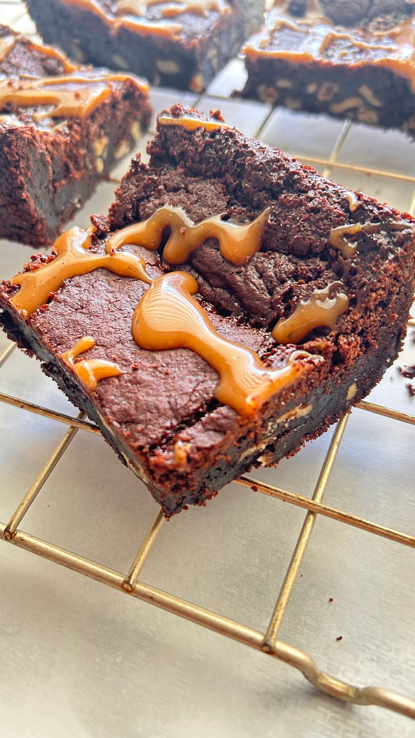 Mr. William – Salted Caramel Walnut Brownie