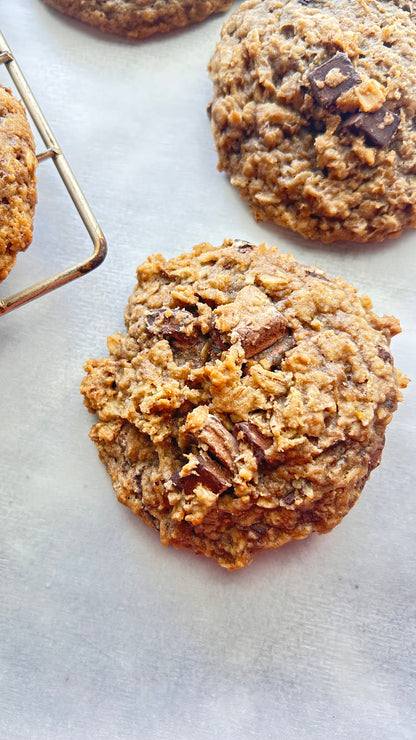 Mr. Otis – Dairy Free Oatmeal Chocolate Cookie